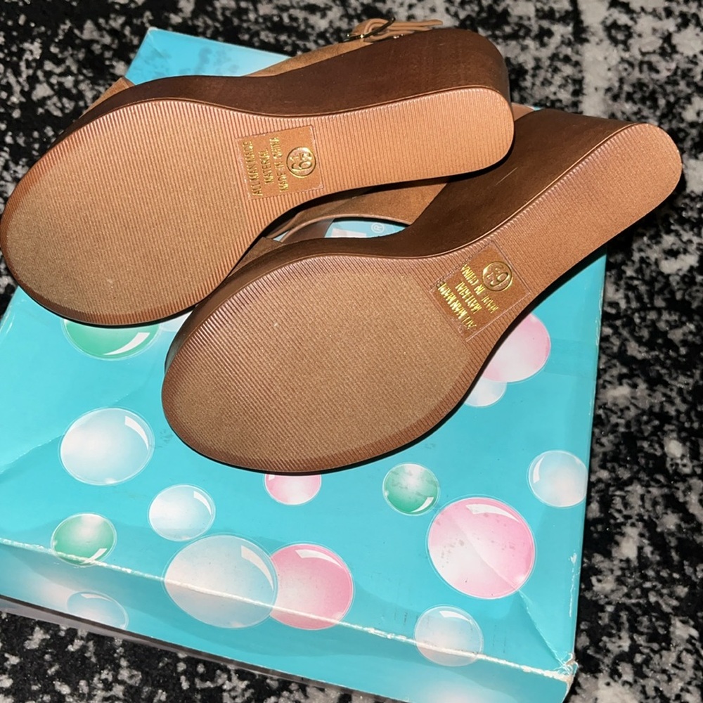 wedges - Picture 4 of 4